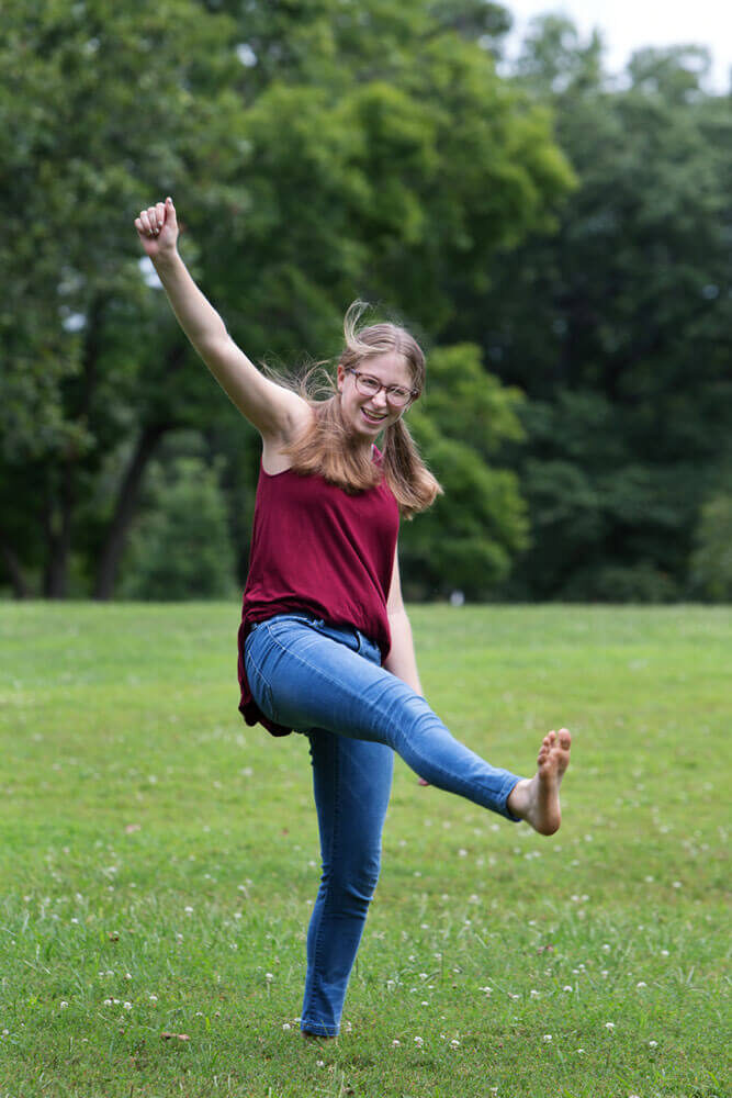 Outdoor senior portraits, Leawood